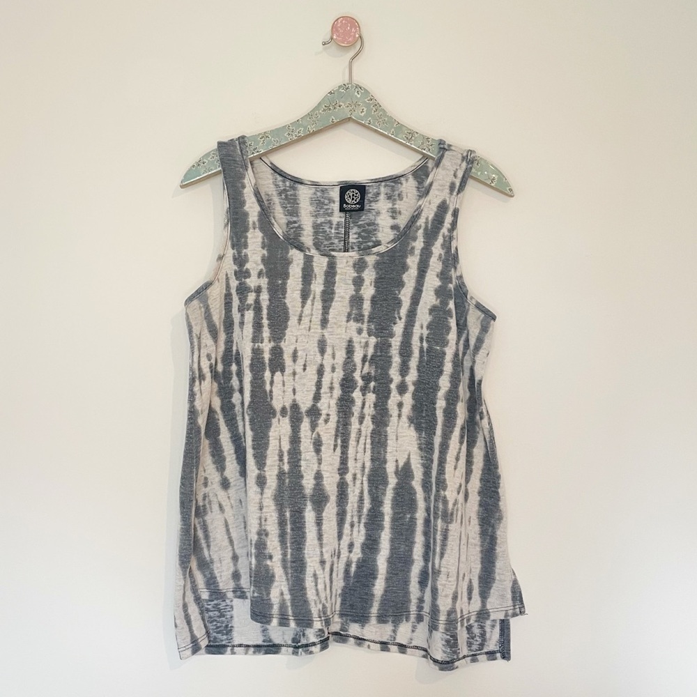 Bobeau Gray Tie-Dye Flowy Tank